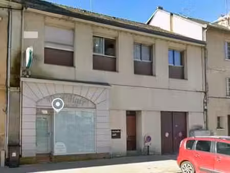 vente immeuble à laval (53000) : à vendre / 300m² laval