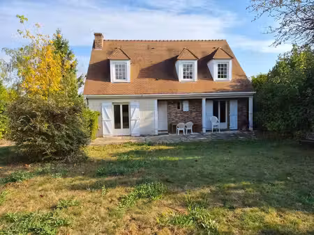 maison de luxe de 4 chambres en location à les clayes-sous-bois  france