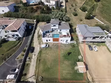 rez-de-chaussée de villa 3 chambres avec jardin