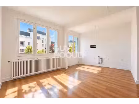 creil centre-ville  appartement t3 de 61 m2 rénové avec box et cave