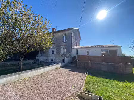 location maison 5 pièces  93.00m²  tonnay