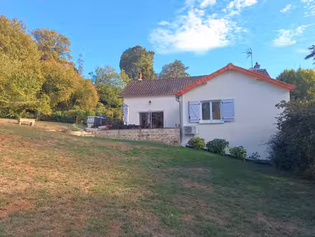maison en pierre de 2 chambres avec jardin et caves voûtées