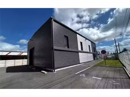 location local d’activités carquefou 44470 341m²