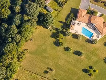 vente maison piscine à saint-herblain (44800) : à vendre piscine / 233m² saint-herblain