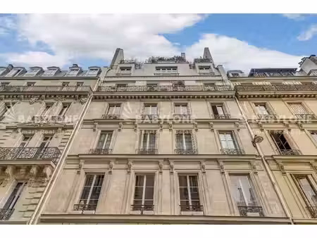 location bureaux paris 75008 195m²