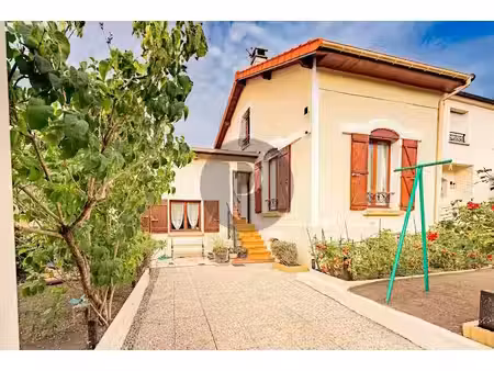 vente maison 5 pièces 120 m² à cachan (94230)  566 000 €