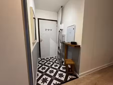 location appartement 2 pièces 38m² le mans 72000