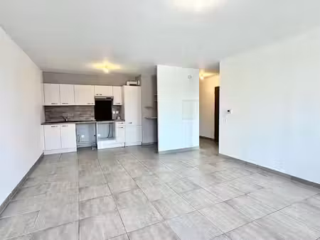 appartement - meru f2 - 49m² + 2 places de parking