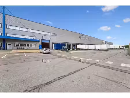 location entrepôt saint ouen l aumone 95310 6200m²