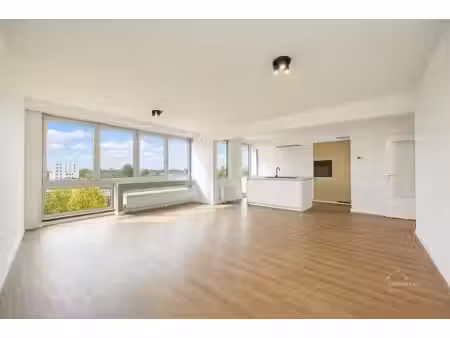 appartement te koop in mortsel met 3 slaapkamers