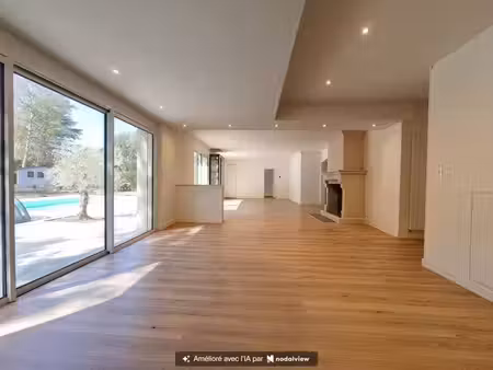 maison de 8 pièces de luxe en vente à villevêque  france