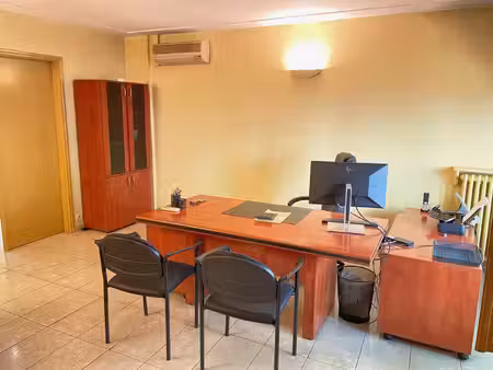 location local professionnel 100m² aix en provence 13100