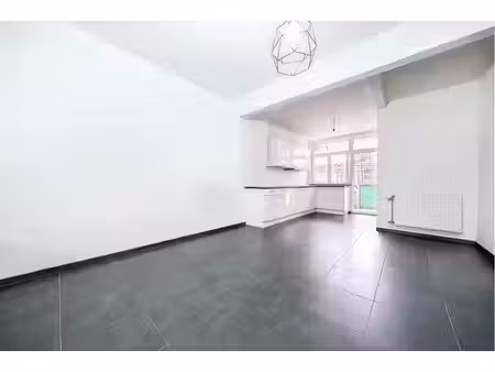 appartement à vendre à rue derrière coronmeuse 38 herstal (vbe79721)