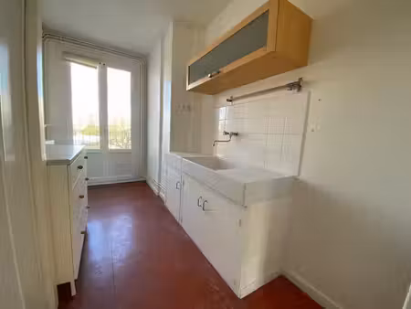 location appartement 3 pièces 61m² la rochelle 17000