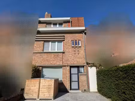 huis te koop in assebroek met 4 slaapkamers