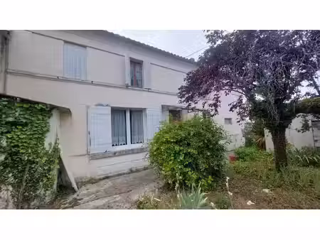 vente maison 7 pièces 125 m² à saint-estephe (33180)  120 000 €