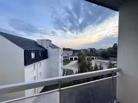 location meublée appartement 1 pièce 22 m² à vierzon (18100)  400 €
