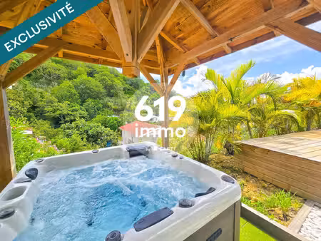 ensemble immobilier  t4  2 t2  bourg de sainte-anne
