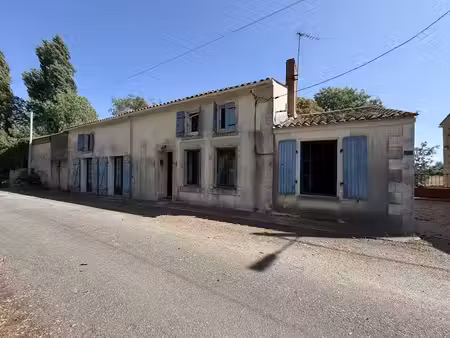 vente maison 6 pièces 145 m² à damvix (85420)  129 900 €