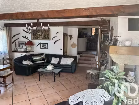 maison de village à aiglun (06910)