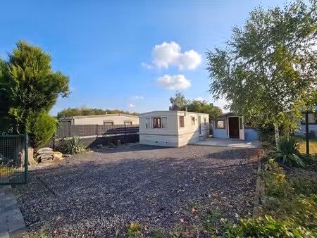 caravane 2 chambres avec terrain et chalet