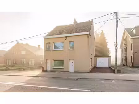 maison spacieuse 4 façades 3 ch. avec 2 garages