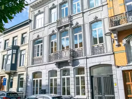 luxueus appartement met 3 slaapkamers op toplocatie