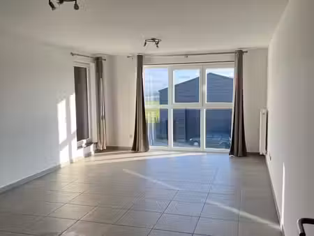 bel appartement 2 chambres avec terrasse sans vis-à-vis