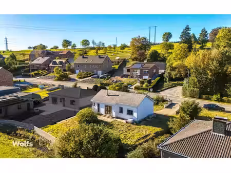 bungalow avec jardin et vue sur les campagnes !
