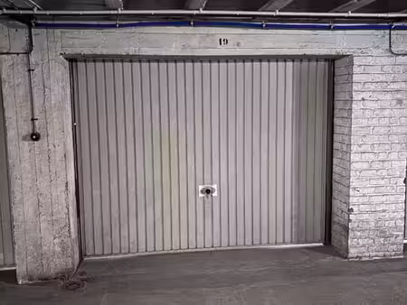 garage box à vendre - boulevard de la sauvenière 110 liège