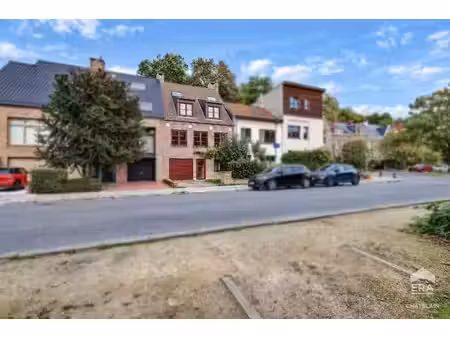 maison unifamiliale avec jardin à vendre à uccle