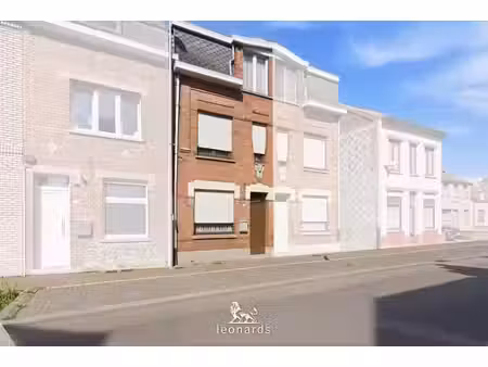 maison familiale avec jardin idéalement située à comines