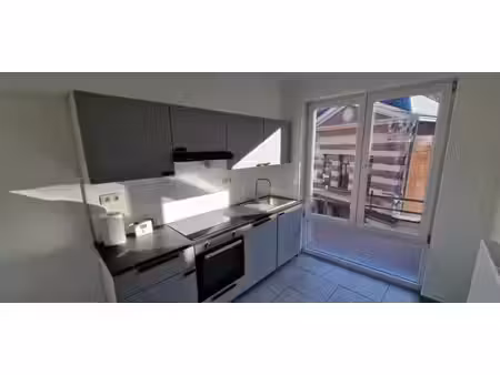 appartement 2 chambres lumineux  charleroi epc a