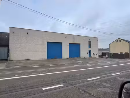 locaux industriels à louer à les bons villers