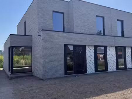 moderne nieuwbouwwoningen te koop in oudenburg