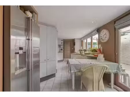 charmante maison à vendre dans le centre de bachte-maria-lee
