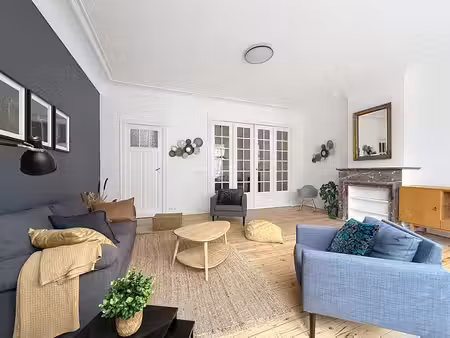 belle chambre dans une colocation tour & taxi