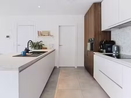 appartement à louer à burcht