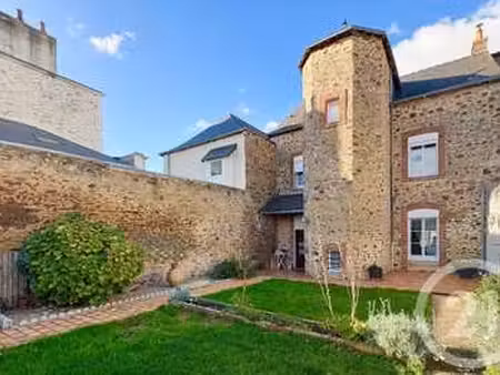 vente maison à cossé-le-vivien (53230) : à vendre / 101m² cossé-le-vivien
