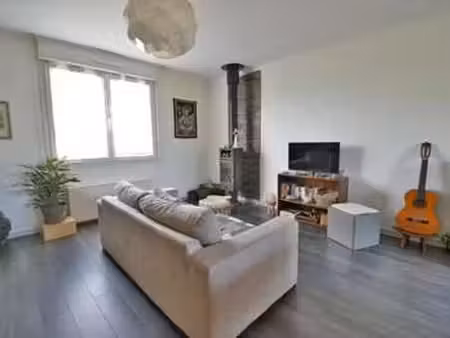 vente maison à saint-michel-et-chanveaux (49420) : à vendre / 62m² saint-michel-et-chanvea