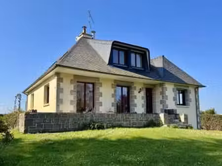 vente maison à essé (35150) : à vendre / 154m² essé