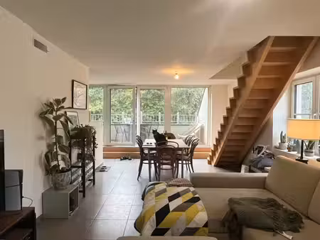 lichtrijk duplexappartement met ruim terras en groen uitz...