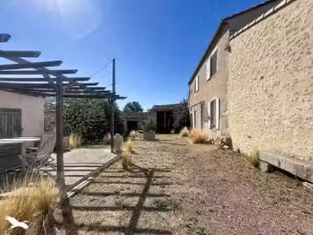 vente longère et corps de ferme à nesmy (85310) : à vendre / 190m² nesmy