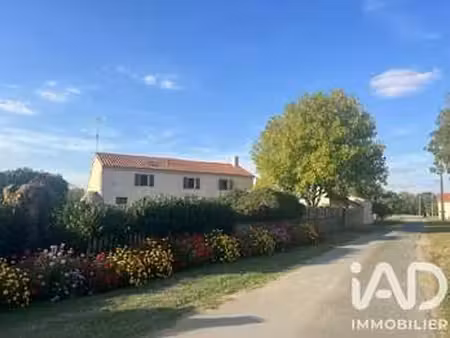 vente maison piscine à nalliers (85370) : à vendre piscine / 169m² nalliers