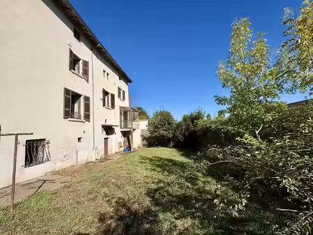 maison de caractère à rénover de 1850 très belle vue et be