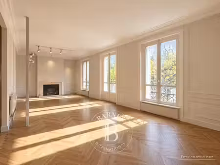 duplex de luxe à vendre dans le quartier diderot-domaine du bois