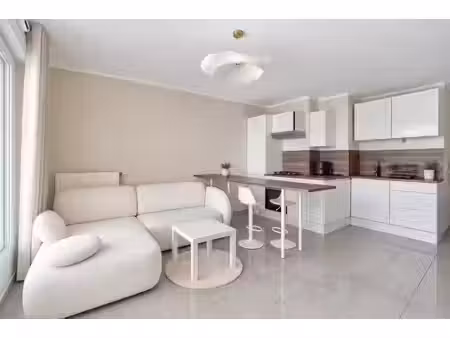 t2 de 43 m² + terrasse