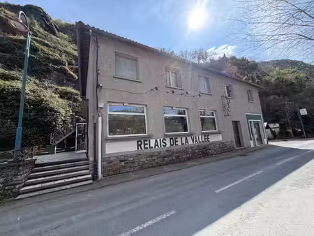murs commerciaux avec divers potentiels