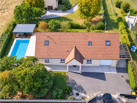 maison f8