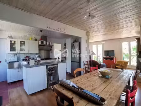 vente maison 5 pièces 106 m² à prignac-et-marcamps (33710)  290 000 €
